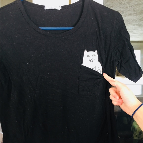 Shirt⭐️ - Picture 1 of 3